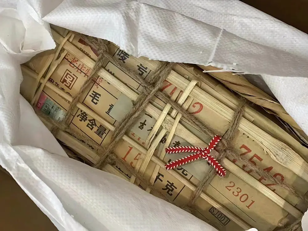 襄阳大益普洱茶回收多少钱？影响回收价格的关键因素与市场行情解析